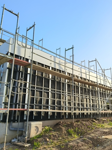 Previo colocación de fachada en parte trasera