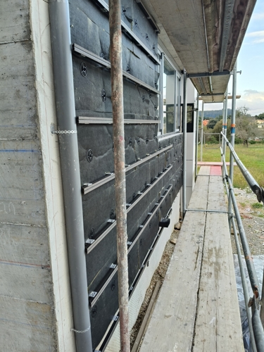 Preparación de fachada - Construcción Integral Chalet de lujo