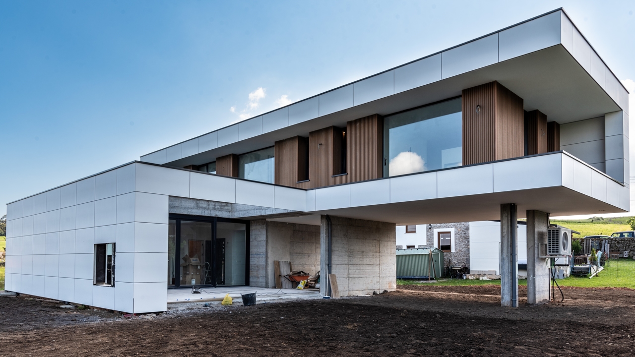 Construcción de chalet integral recién terminada